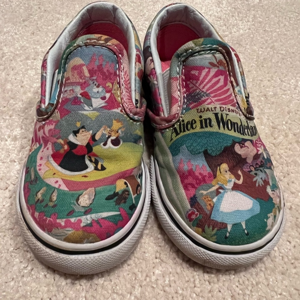 Toddler vans size 6